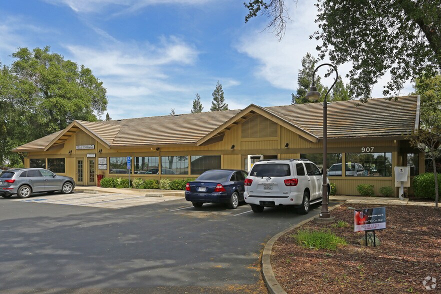 More Photos Of 907 Embarcadero Dr, El Dorado Hills Medical For Sale