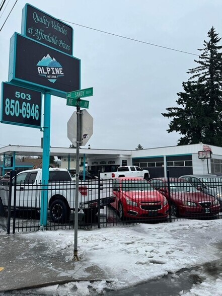 More Photos Of 6410 NE Sandy Blvd, Portland Auto Dealership For Sale