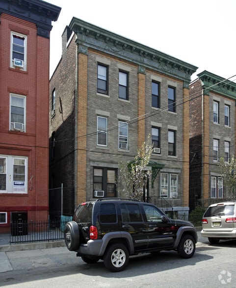 More Photos Of 433 52nd St, West New York Apartments For Sale