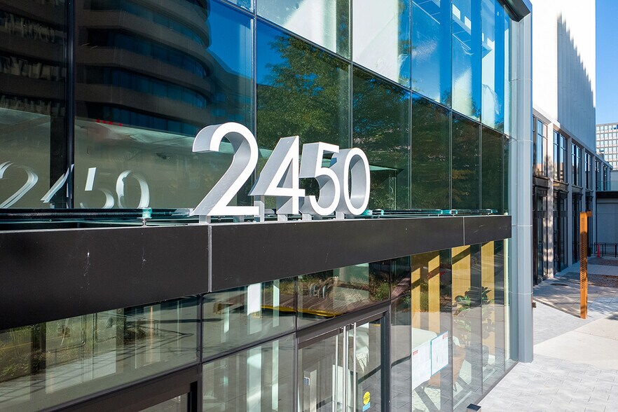 More Photos Of 2450 Crystal Dr, Arlington Office For Lease
