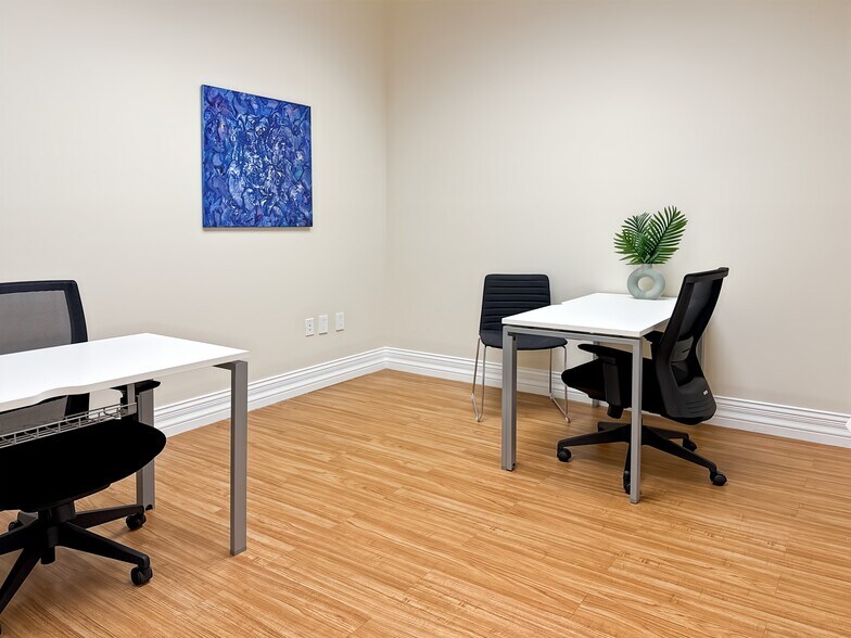 More Photos Of 3501 N Ocean Dr, Hollywood Coworking Space