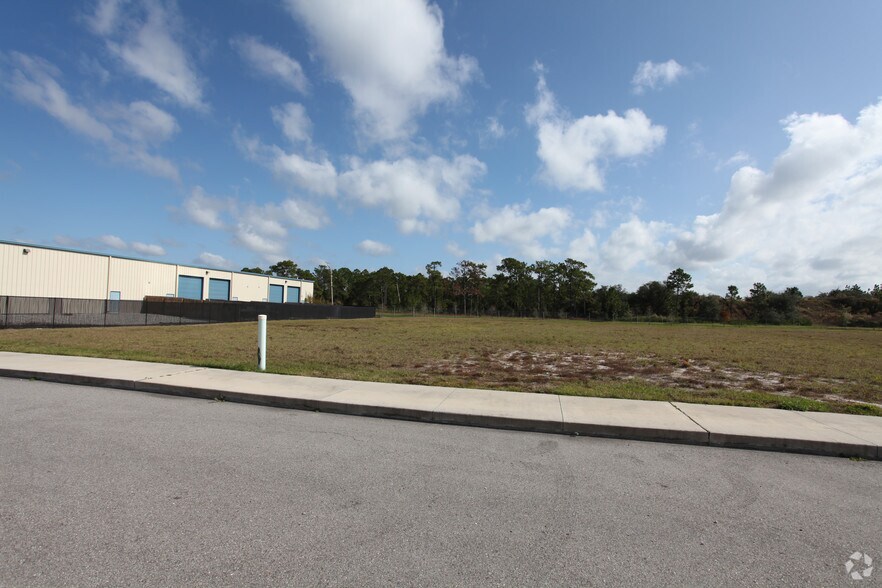 More Photos Of 1731-1829 Business Center Ln, Kissimmee Unknown For Sale