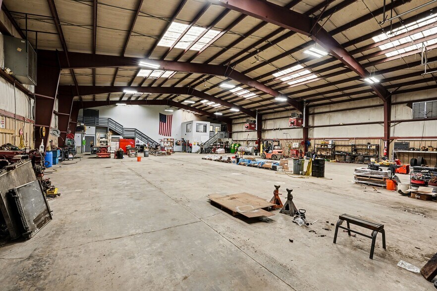 More Photos Of 11084 Dennis W Kerns Pky, King George Warehouse For Sale