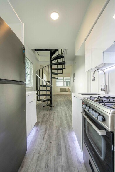 More Photos Of 7315-7325 Carlyle Ave, Miami Beach Apartments For Sale