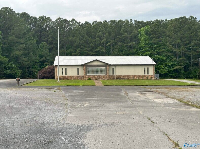 Primary Photo Of 12475 US Highway 431, Boaz Restaurant For Sale