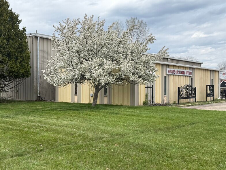 More Photos Of 600 25th Ave N, Wisconsin Rapids Manufacturing For Sale