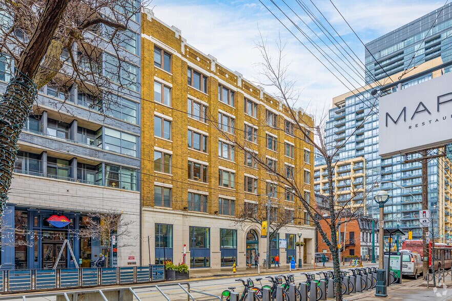 More Photos Of 468 King St W, Toronto Office For Lease