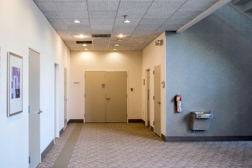 More Photos Of 2314 Sullivan Rd, Atlanta Office For Lease