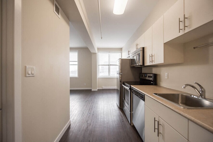 More Photos Of 300 Taché Av, Winnipeg Apartments For Lease