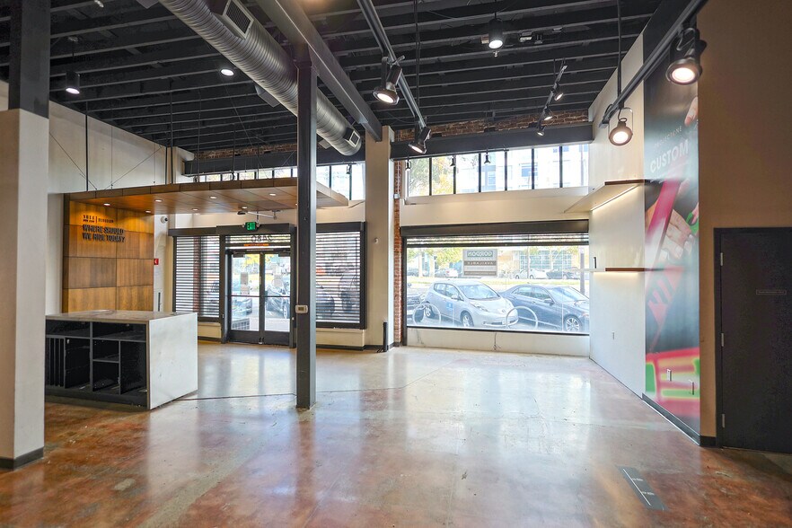 More Photos Of 2450 Shattuck Ave, Berkeley Unknown For Lease