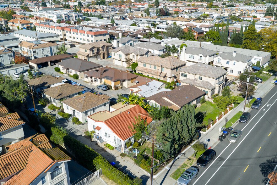More Photos Of 215 N Alhambra Ave, Monterey Park Apartments For Sale