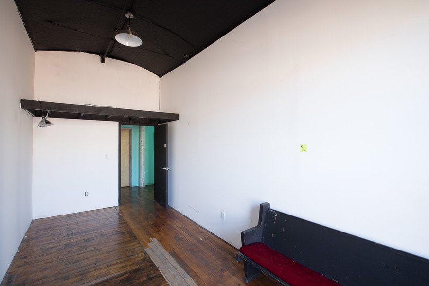 More Photos Of 70 Spruce St, Paterson Warehouse For Sale