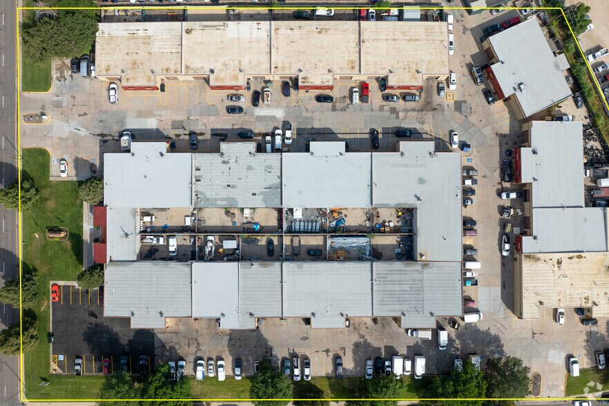 More Photos Of 10650-10750 Irma Dr, Northglenn Warehouse For Lease