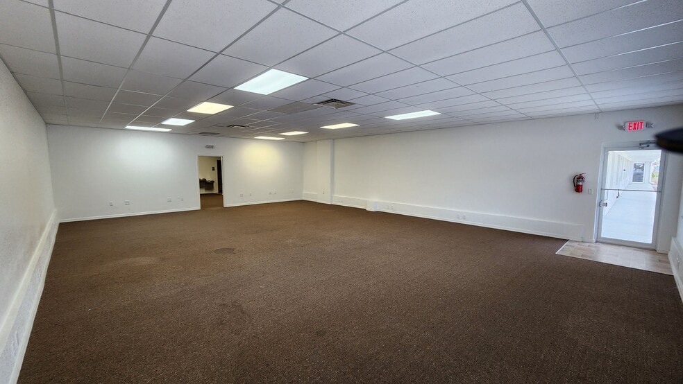 More Photos Of 16332 Cortez Blvd, Brooksville Medical For Lease