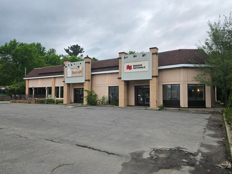 More Photos Of 218-220 Boul Labelle, Rosemère Restaurant For Sale