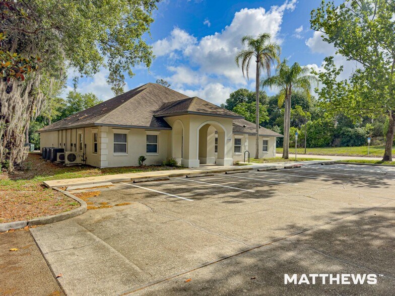 More Photos Of 4300 Garden St, Titusville Medical For Sale