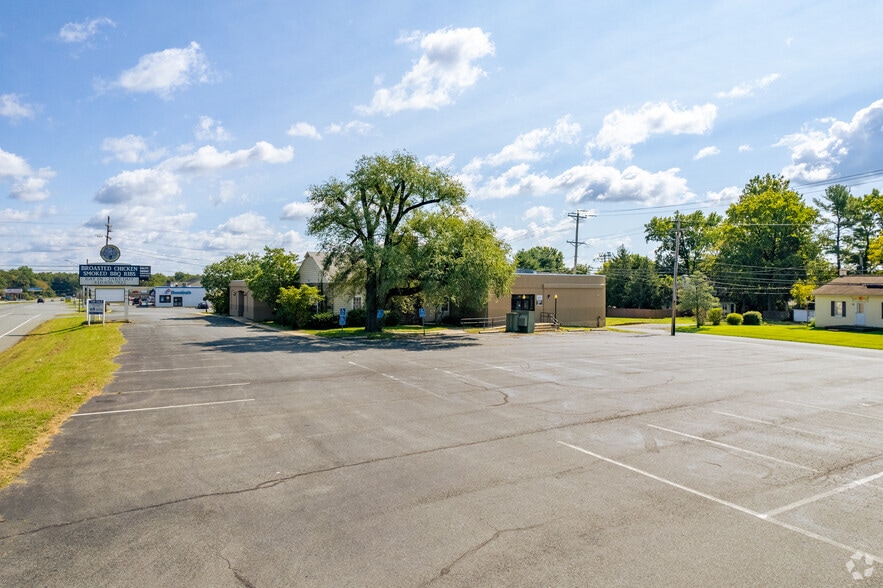 More Photos Of 2360 Pulaski Hwy, North East Restaurant For Sale