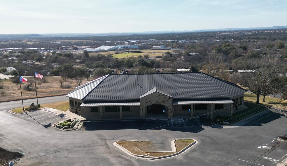 More Photos Of 1002 Marble Heights Dr, Marble Falls Medical For Lease