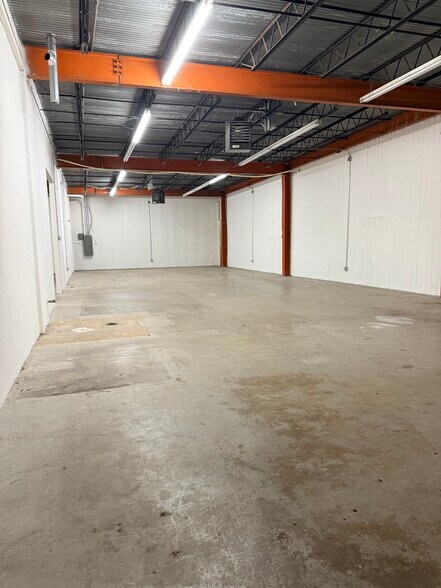 More Photos Of 11820 Parklawn Dr, Rockville Unknown For Lease
