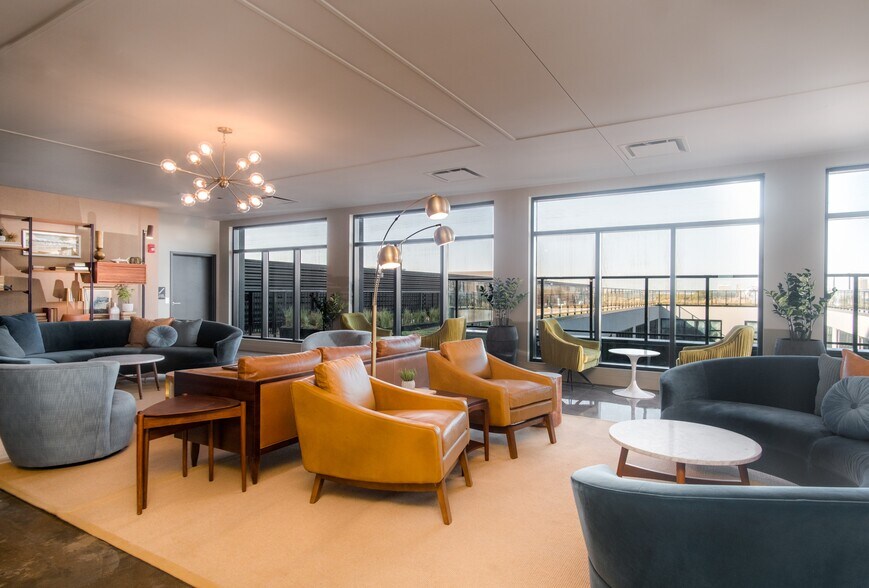 More Photos Of 5050 N Broadway St, Chicago Apartments For Lease