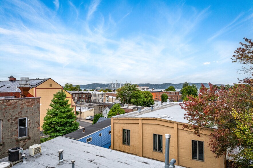 More Photos Of 25 N Broadway, Tarrytown Office For Lease