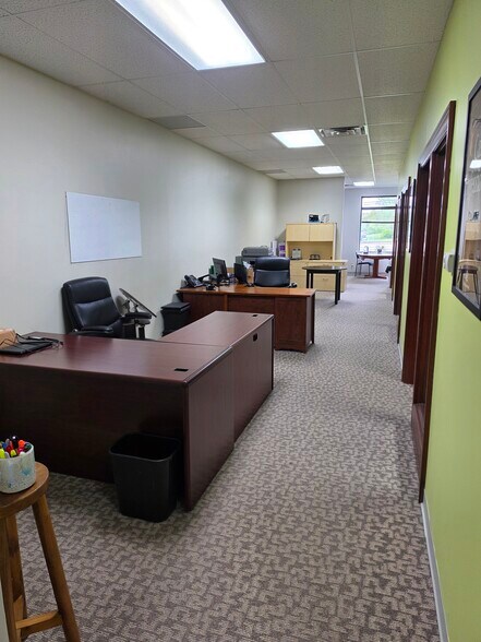 More Photos Of 5815 E Riverside Blvd, Rockford General Retail For Lease