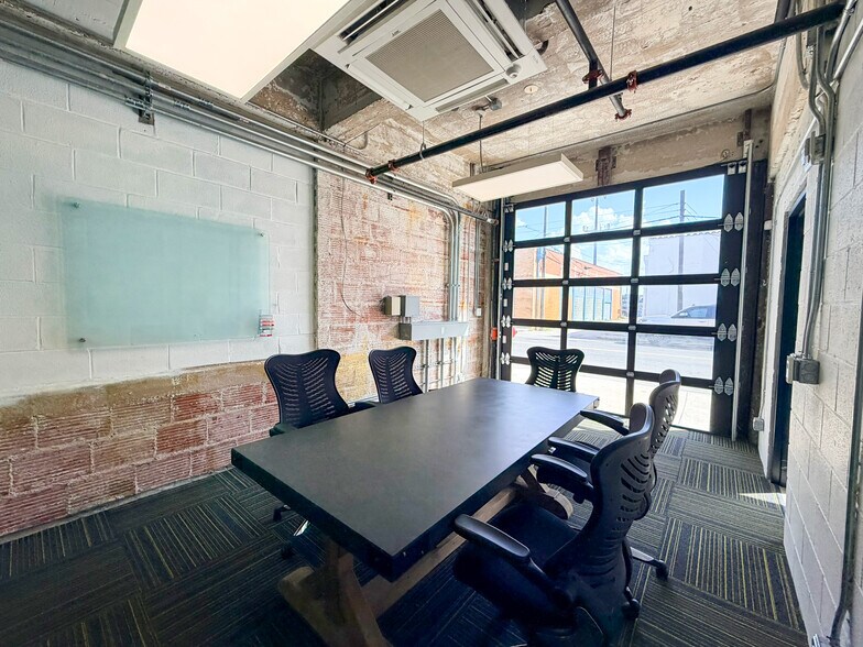 More Photos Of 900 Broadway St, San Antonio Office For Lease