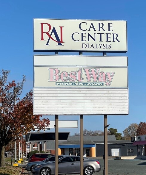 More Photos Of 3301-3319 W Mercury Blvd, Hampton Unknown For Lease