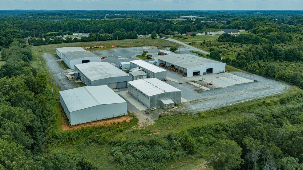 More Photos Of 3360 Cansler Cir, Newton Industrial For Sale