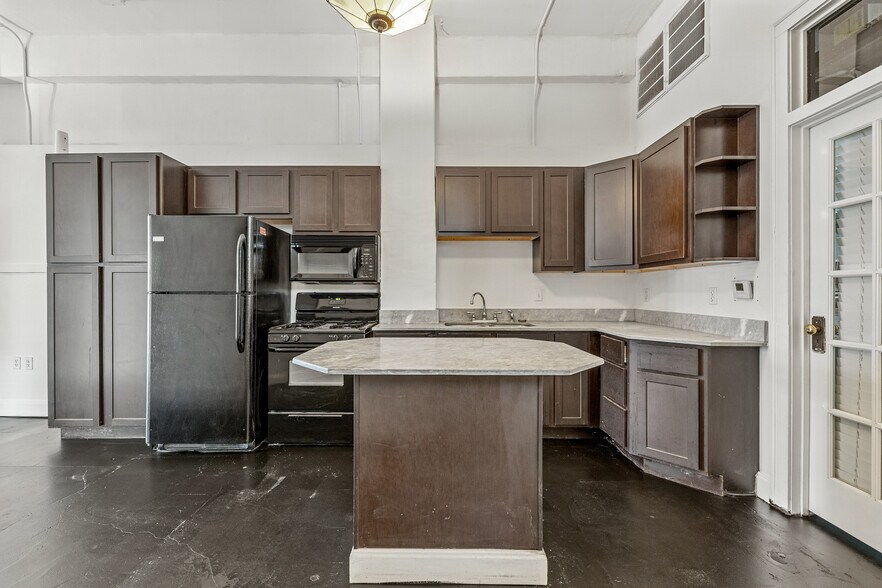 More Photos Of 111 E 16th St, Indianapolis Coworking Space