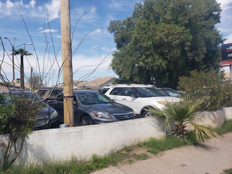 More Photos Of 1543 E Van Buren St, Phoenix Auto Repair For Sale