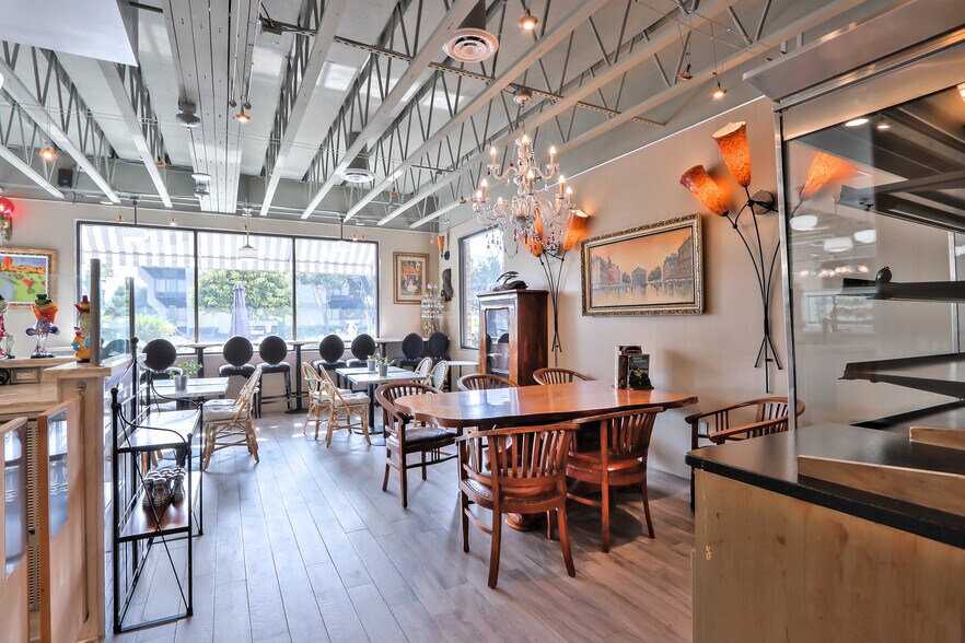 More Photos Of 923 S Bascom Ave, San Jose Restaurant For Sale