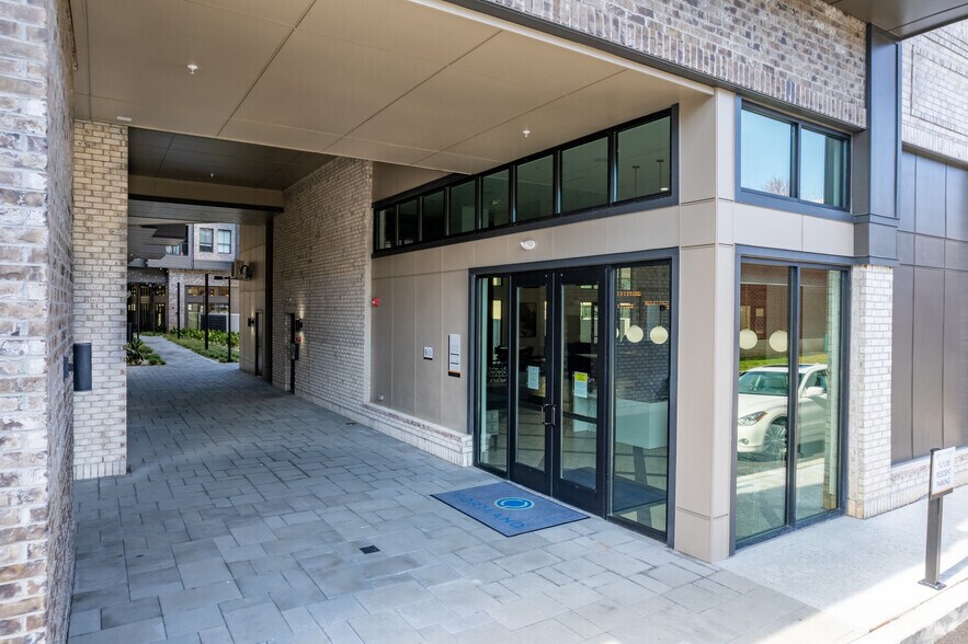 More Photos Of 5255 Peachtree Blvd, Chamblee Apartments For Lease