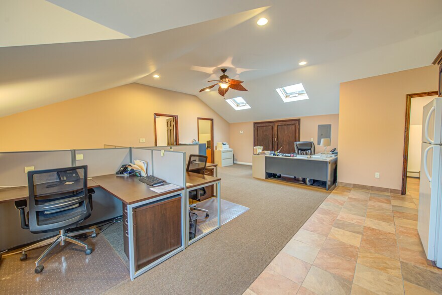 More Photos Of 9 Degnon Blvd, Bay Shore Office For Sale