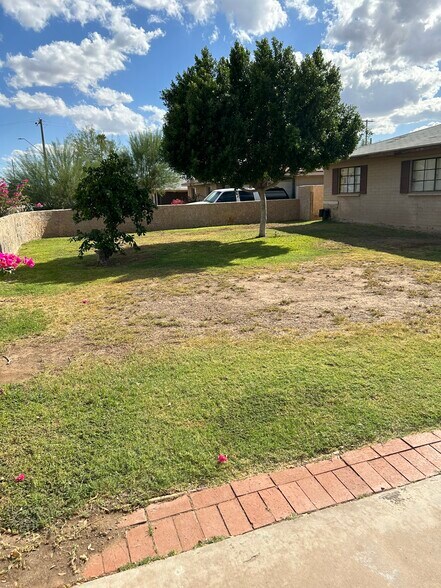 More Photos Of 8818 N 12th St, Phoenix Daycare Center For Sale