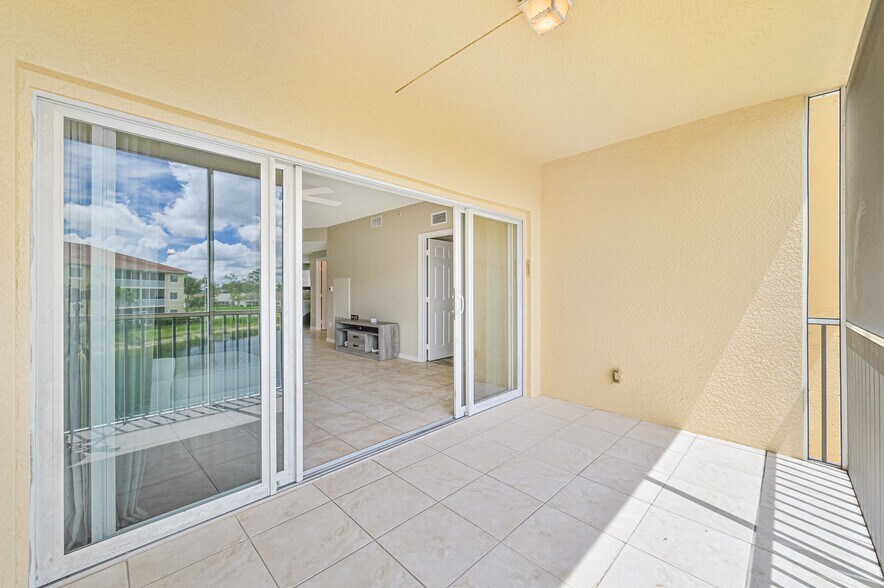 More Photos Of 10000-10030 Maddox Ln, Bonita Springs Apartments For Sale