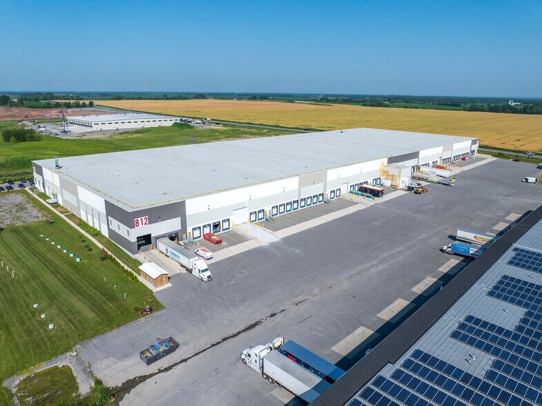 More Photos Of 812 Burton Rd, Vars Warehouse For Lease