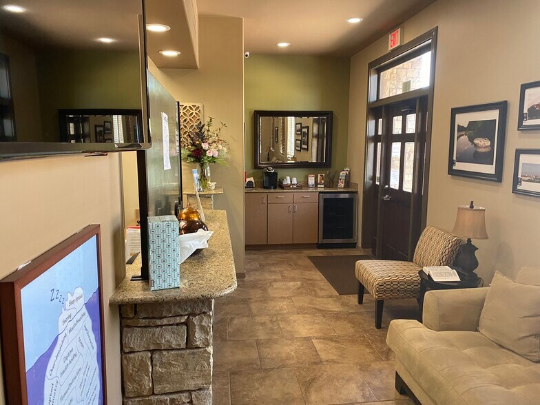 More Photos Of 4010 Sandy Brook Dr, Round Rock Medical For Sale