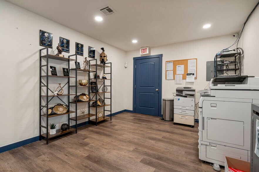 More Photos Of 1823 W 51st St, Tulsa Freestanding For Sale