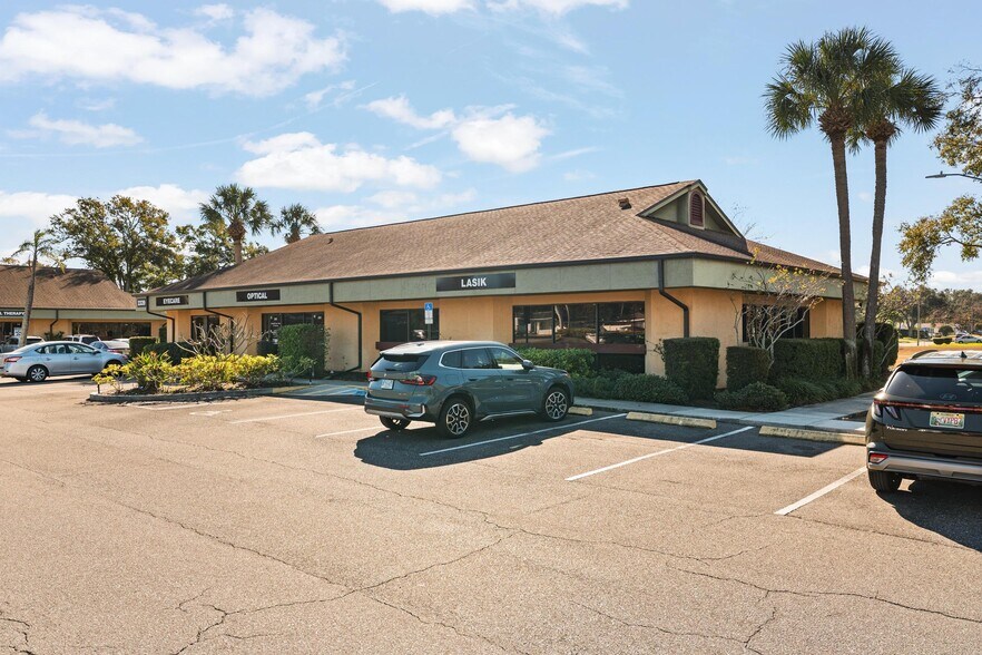 More Photos Of 2339 Sunset Point Rd, Clearwater Medical For Lease
