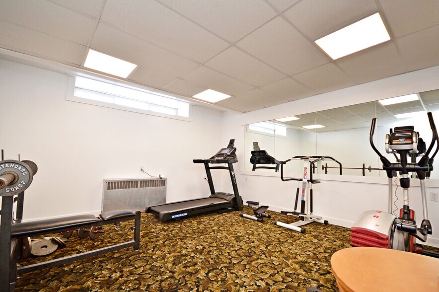 More Photos Of 45 Service Rd N, Moose Jaw Hotel For Sale