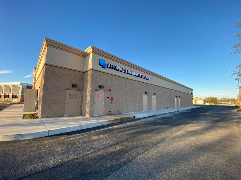 More Photos Of 5815 W Arizona Pavilions Dr, Tucson Storefront Retail Office For Lease