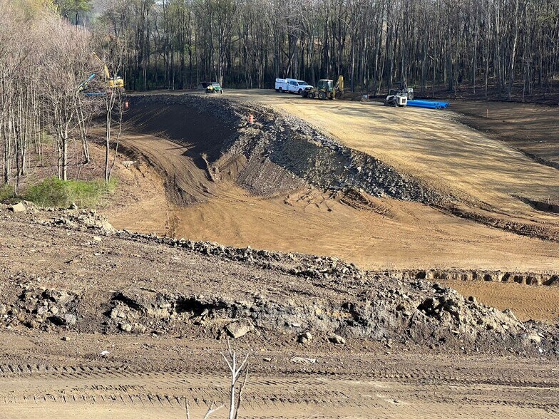More Photos Of McGuffey Dr, East Liverpool Land For Lease