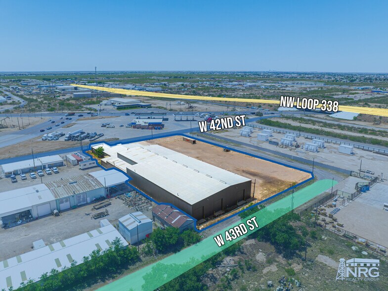 More Photos Of 2818 W 42nd St, Odessa Warehouse For Lease