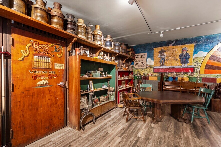 More Photos Of 12946 Avenue of the Giants, Myers Flat Storefront Retail Office For Sale
