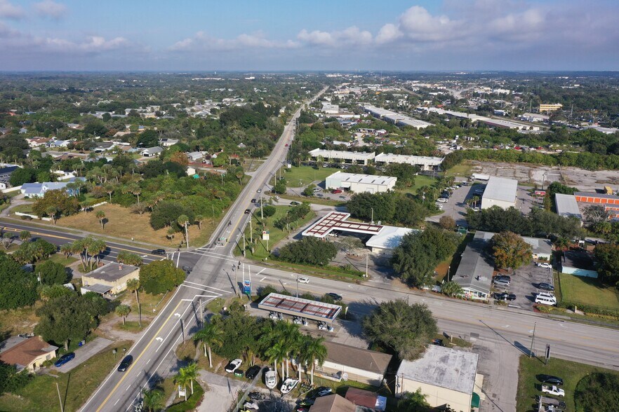More Photos Of 755 4th St, Vero Beach Convenience Store For Sale