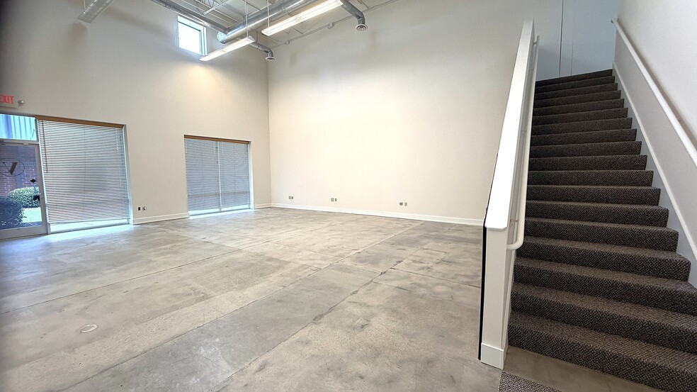 More Photos Of 1320 Ellsworth Industrial Dr, Atlanta Loft Creative Space For Sale