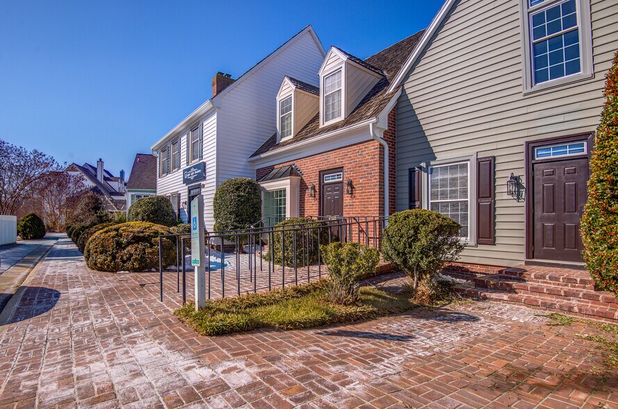 More Photos Of 13000 Harbor Dr, Woodbridge Office For Lease