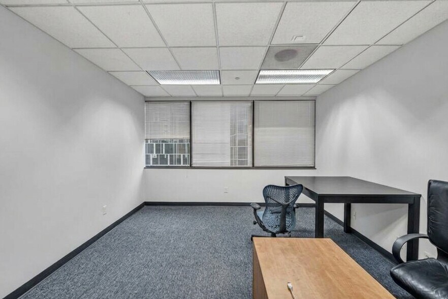 More Photos Of 2160 N Central Rd, Fort Lee Office For Lease