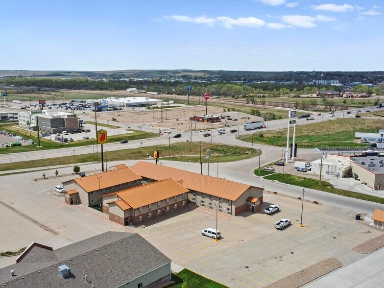 More Photos Of 500 E A St, Ogallala Hotel For Sale